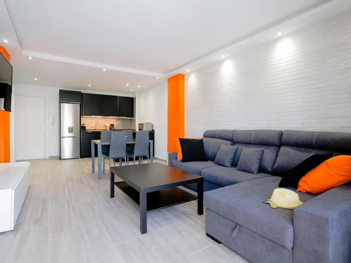 洛斯克里斯蒂亚诺斯Conypra Modern And Renovated With Terrace Wifi公寓