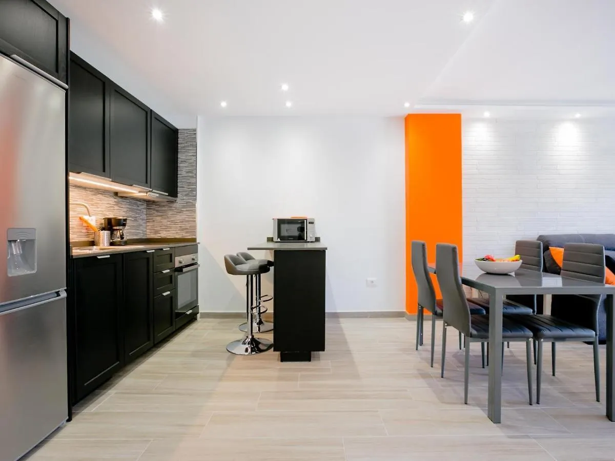 公寓 洛斯克里斯蒂亚诺斯Conypra Modern And Renovated With Terrace Wifi公寓
