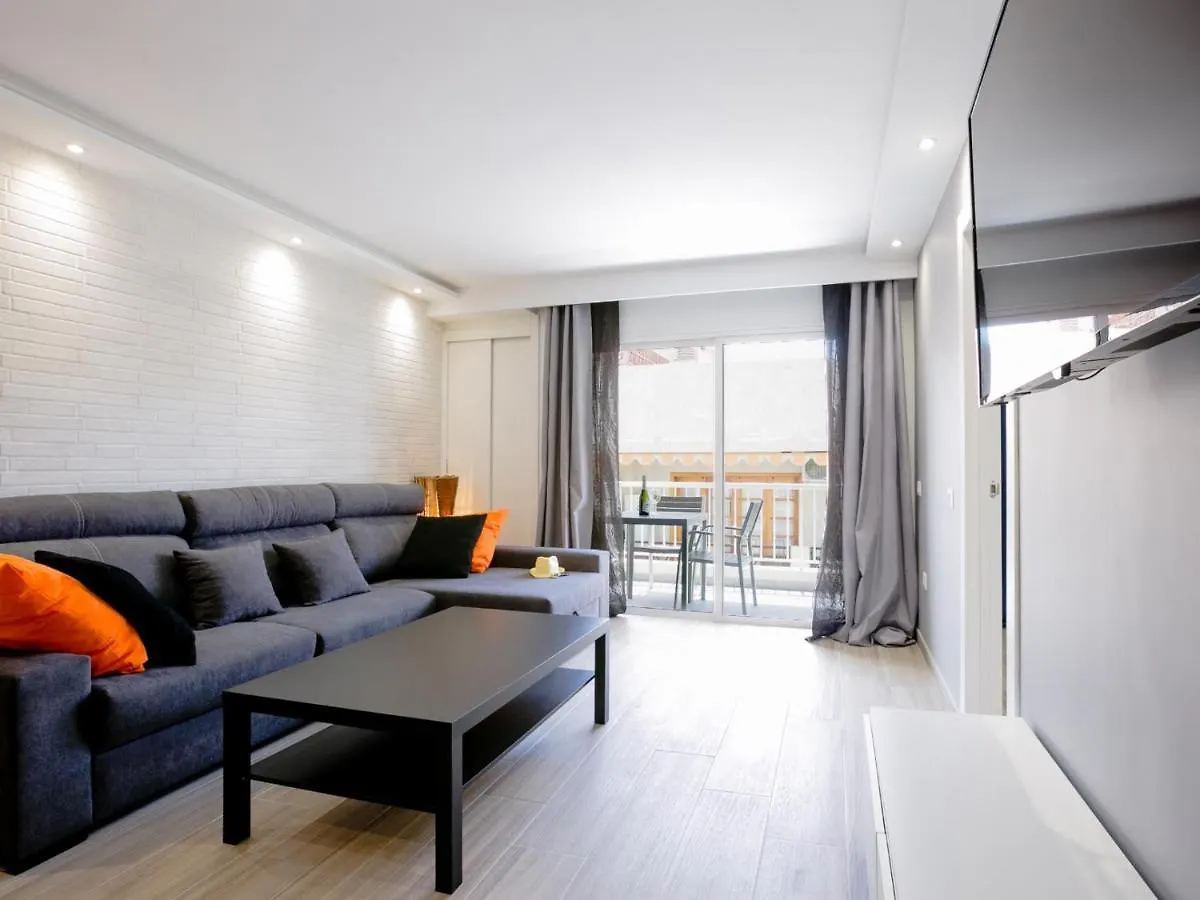 洛斯克里斯蒂亚诺斯Conypra Modern And Renovated With Terrace Wifi公寓 公寓